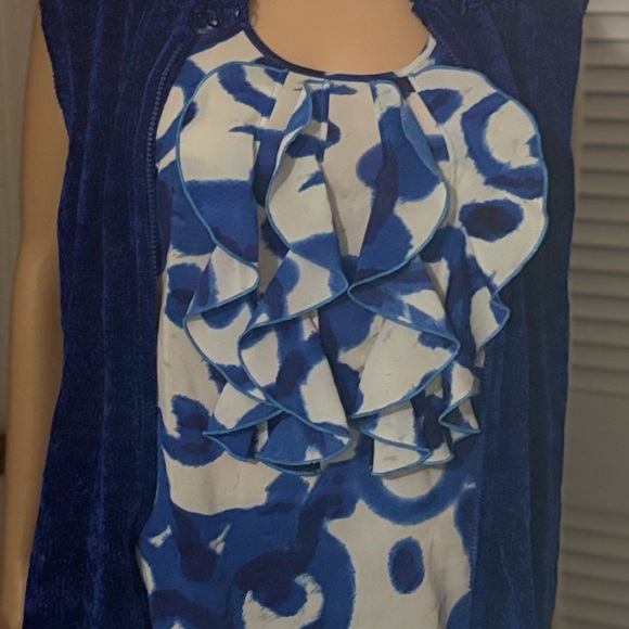 Sleeveless Spring Top - Picture 11 of 15